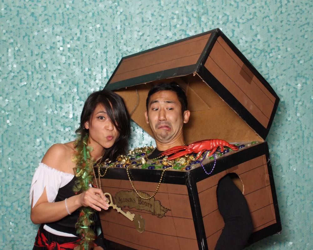 Giggle and Riot Photobooth - Costume Party